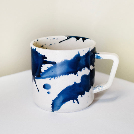 Hrnek s uchem velký Blue Splashes