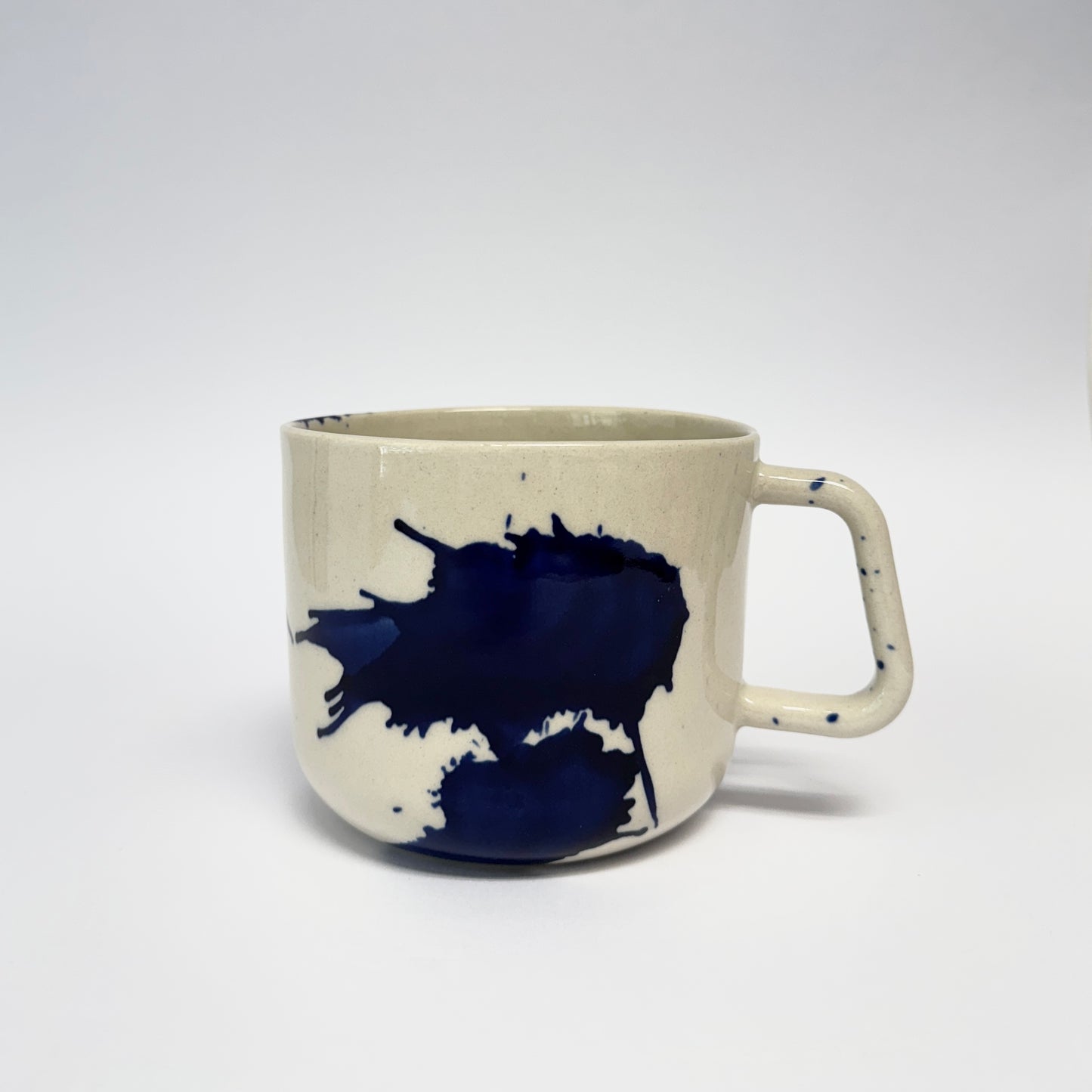 Hrnek s uchem velký Blue Splashes